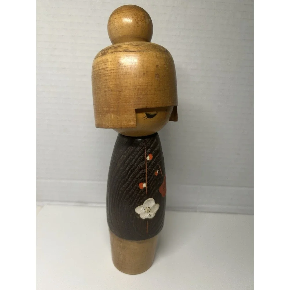 Vintage Japanese Kokeshi Usaburo wooden doll plum blossom traditional craft G46
